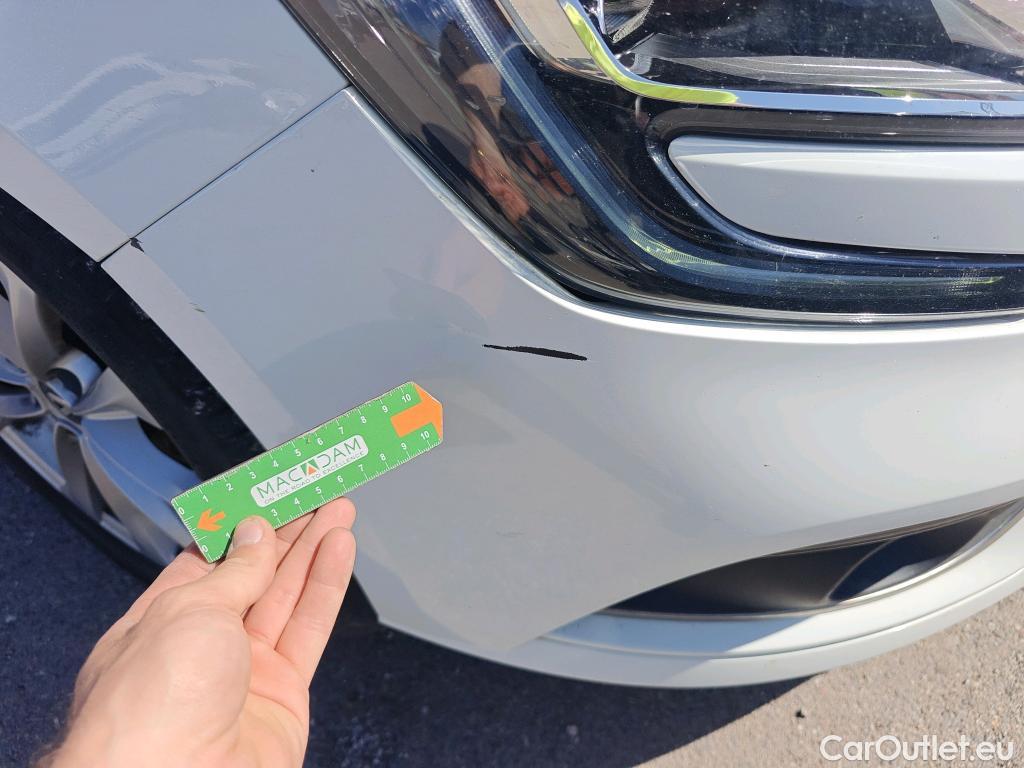  Renault  Megane RENAULT Mégane / 2015 / 5P / familiar Sp. Tourer Zen En. dCi 81kW (110CV) #50