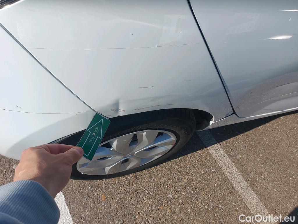  Renault  Zoe RENAULT  / 2013 / 5P / berlina con portón Life 40 R90 - SS #15