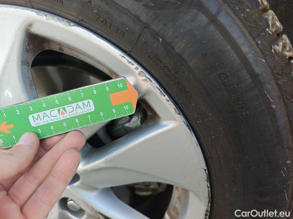  Toyota  Yaris TOYOTA  / 2020 / 5P / berlina con portón 1.5 120H Business Plus #22