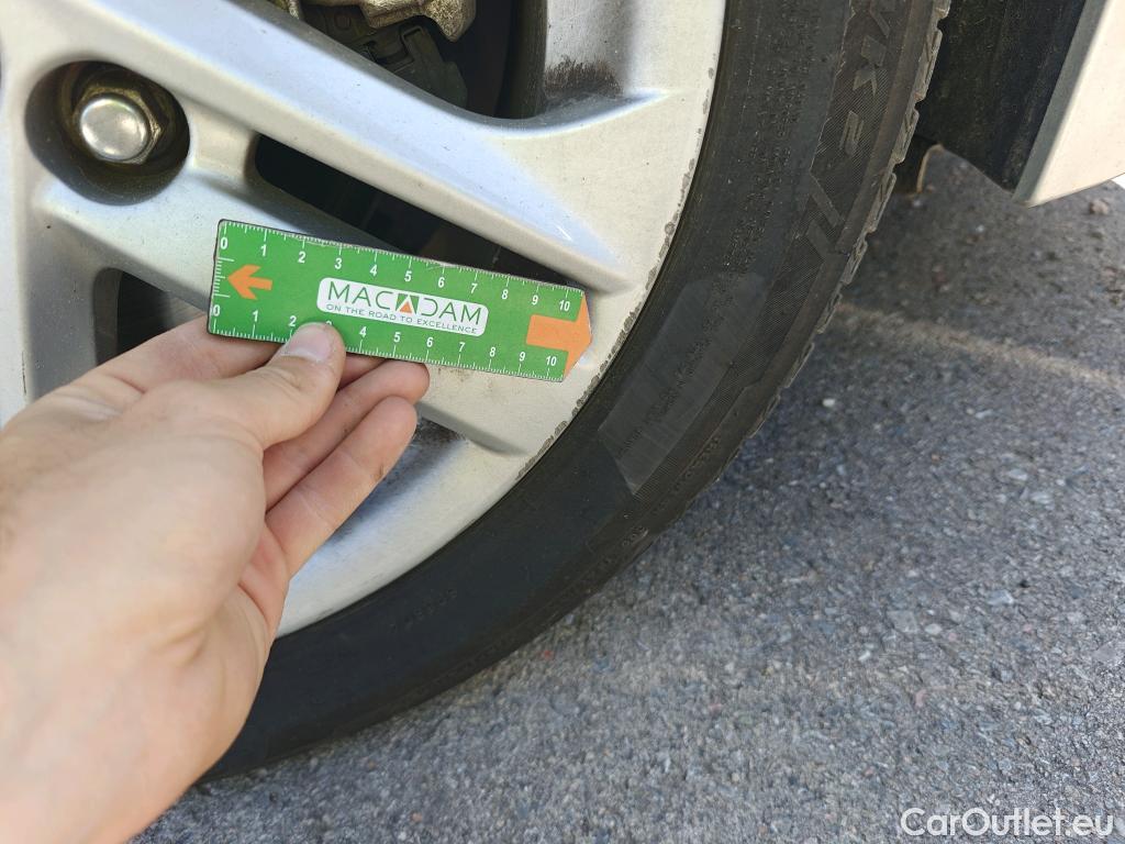  Toyota  Corolla TOYOTA  1.8 125H ACTIVE TECH E-CVT #31