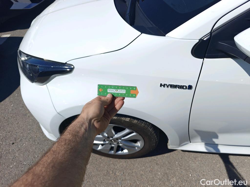  Toyota  Yaris TOYOTA  / 2020 / 5P / berlina con portón 1.5 120H Business Plus #39