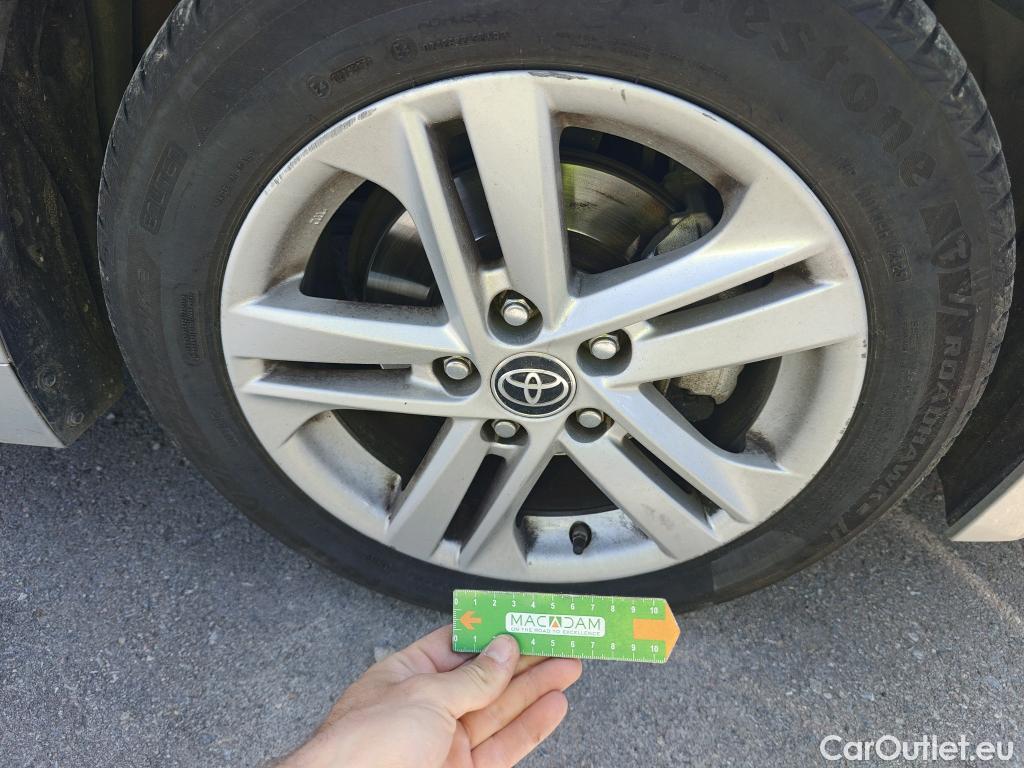  Toyota  Corolla TOYOTA  1.8 125H ACTIVE TECH E-CVT #28