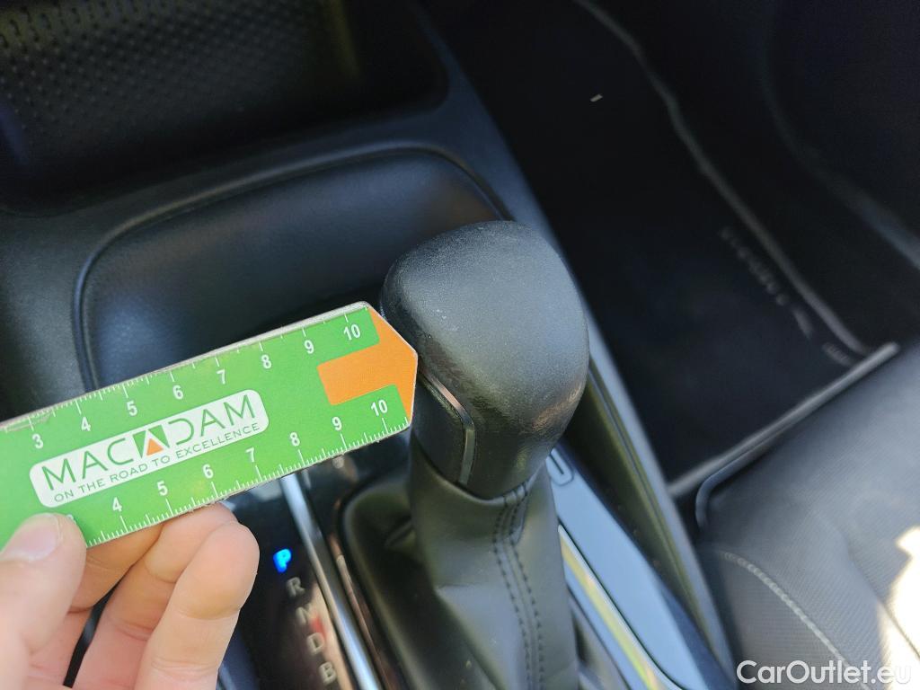  Toyota  Corolla TOYOTA  1.8 125H ACTIVE TECH E-CVT #38