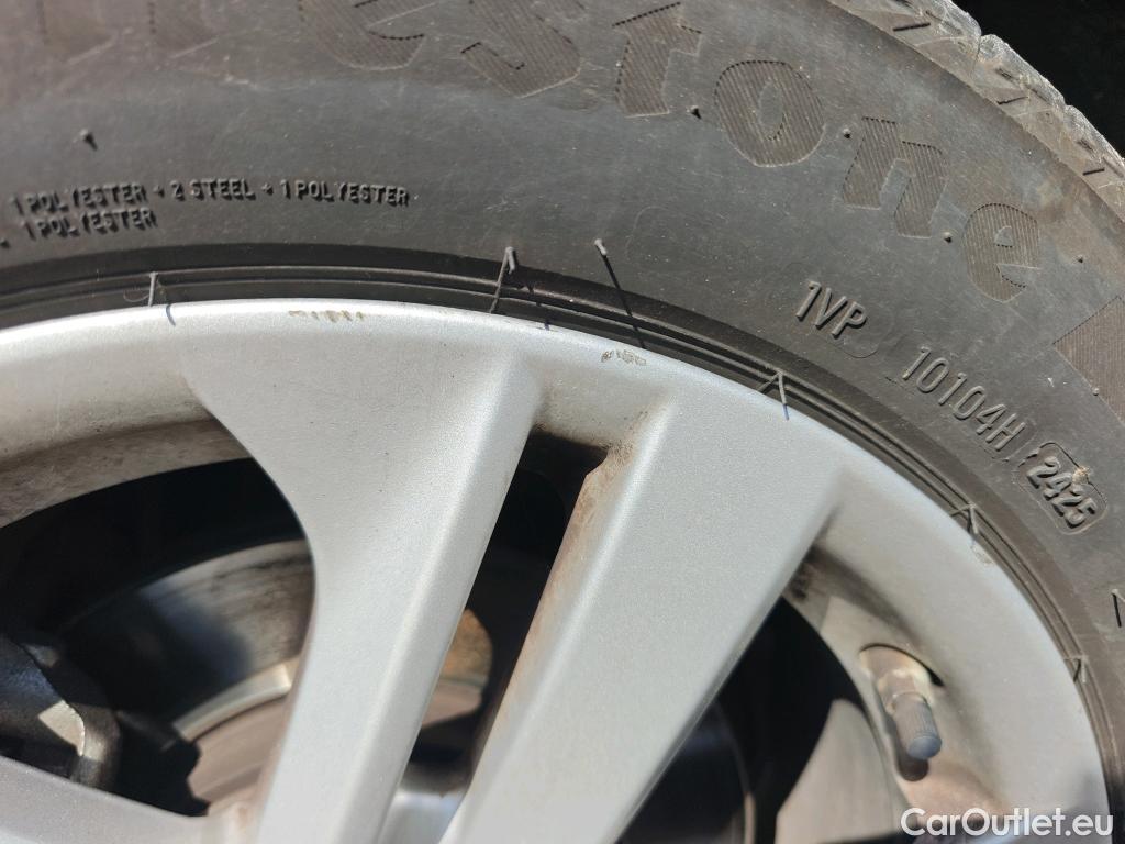  Toyota  Corolla TOYOTA  1.8 125H ACTIVE TECH E-CVT #61