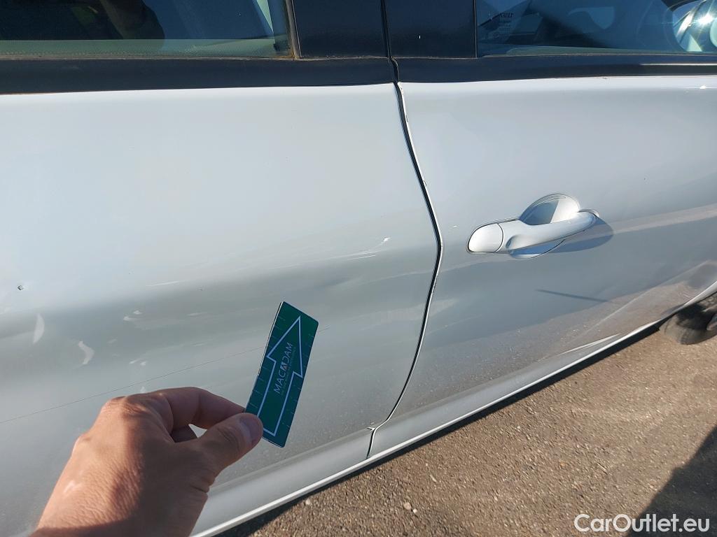  Renault  Zoe RENAULT  / 2013 / 5P / berlina con portón Life 40 R90 - SS #13