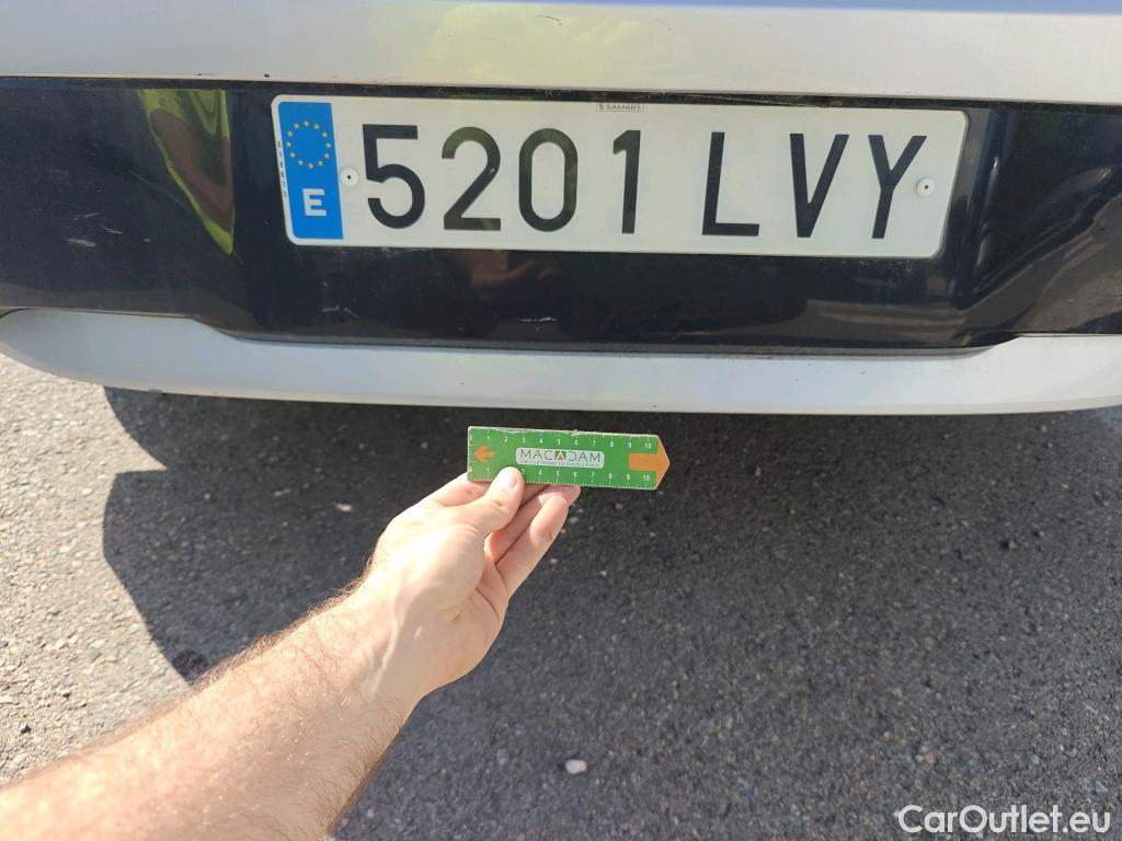  Toyota  Corolla TOYOTA  1.8 125H ACTIVE TECH E-CVT #56