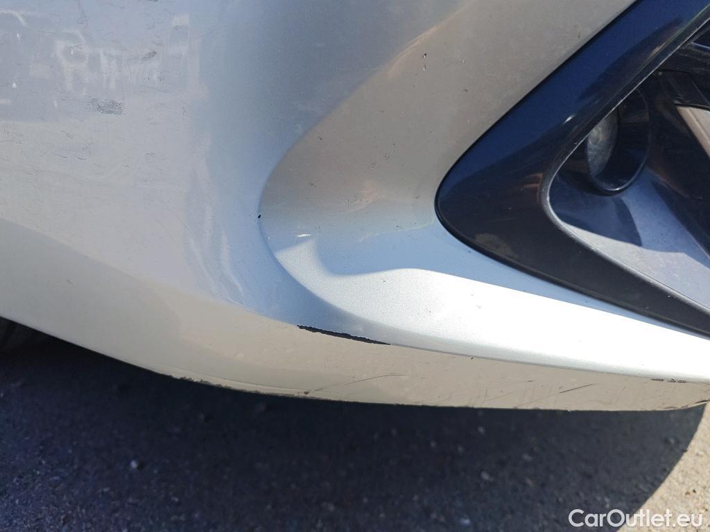  Toyota  Corolla TOYOTA  1.8 125H ACTIVE TECH E-CVT #41