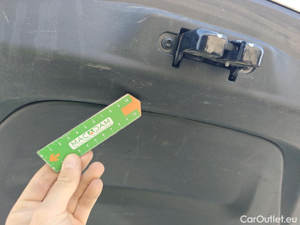  Renault  Megane RENAULT Mégane / 2015 / 5P / familiar Sp. Tourer Zen En. dCi 81kW (110CV) #43