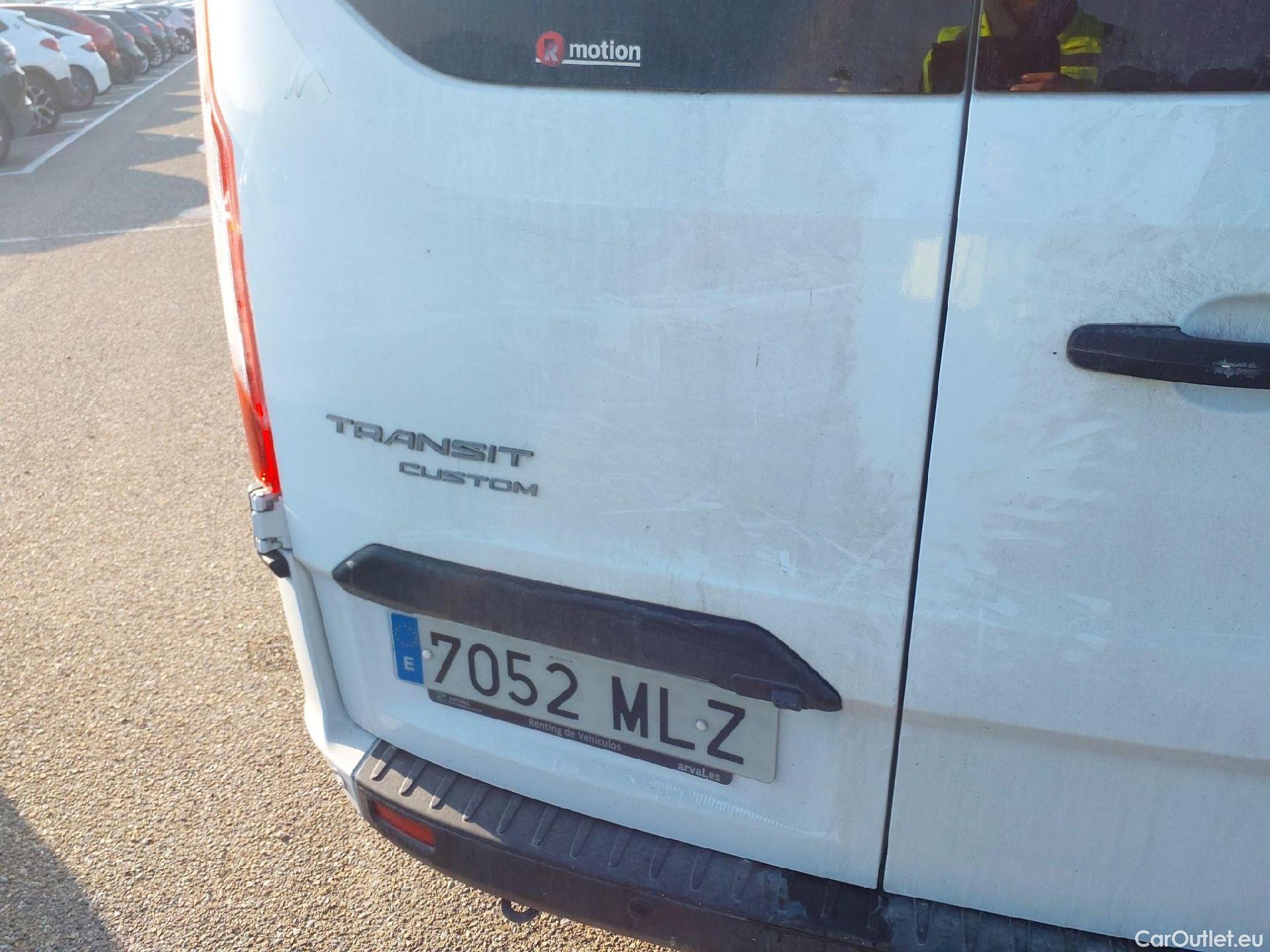  Ford  Transit  Custom Combi / Tourneo Custom 320 L1 Trend 2.0 Ecoblue 150CV MT6 E6d #6