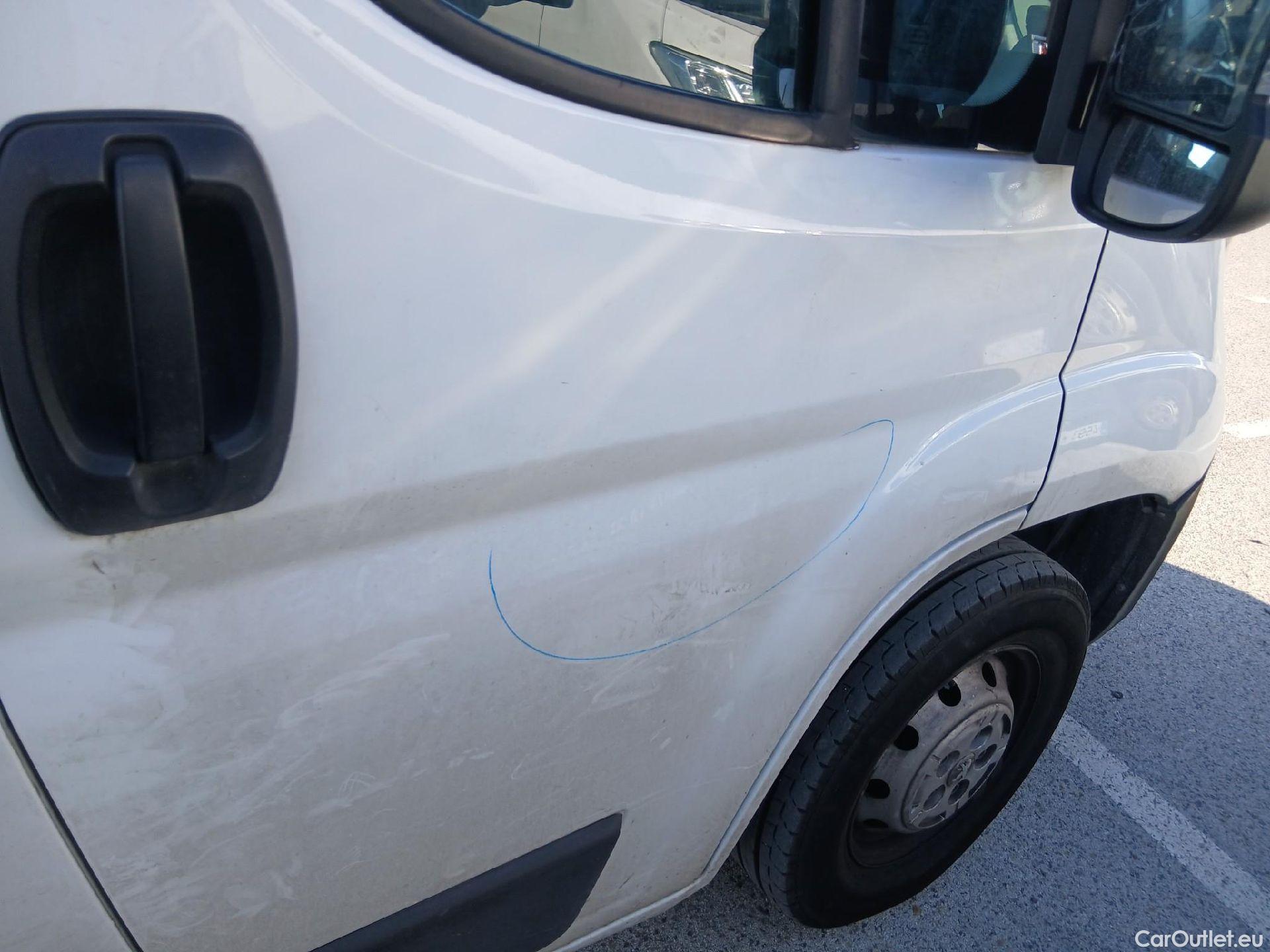  Peugeot  Boxer PEUGEOT  / 2014 / 4P / combi Combi 5/9 333 L2H2 BHDI 103kW(140CV) S&S #33