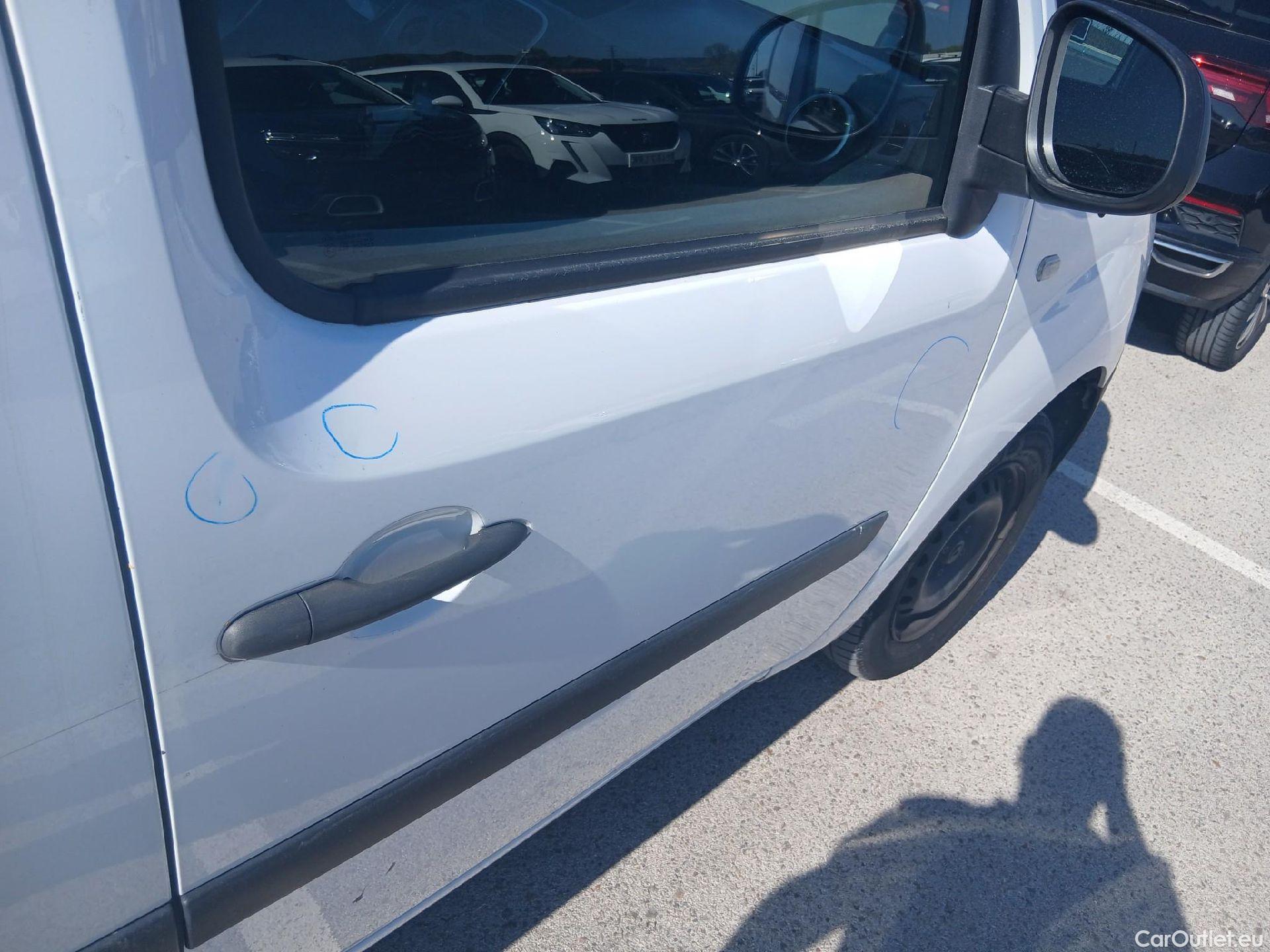  Renault  Kangoo RENAULT  Furgón/2013/3P/furgón derivado de turismo Profesional dCi 55 kW (75 CV) #38