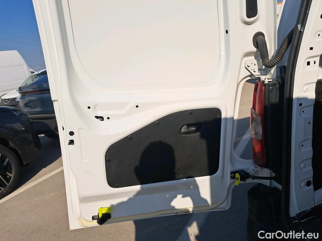  Citroen  Berlingo CITROEN  / 2018 / 4P / furgón derivado de turismo Talla M BlueHDi 100 CLUB #43