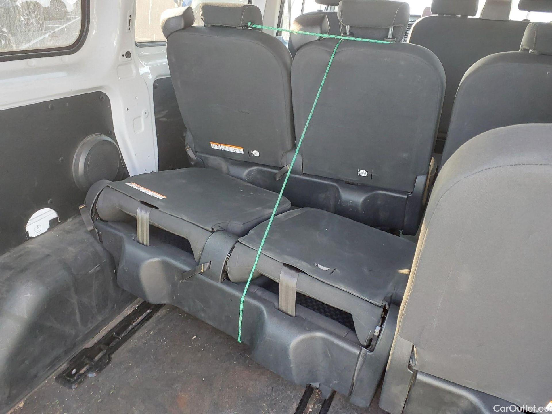  Ford  Transit  Custom Combi / Tourneo Custom 320 L1 Trend 2.0 Ecoblue 150CV MT6 E6d #10