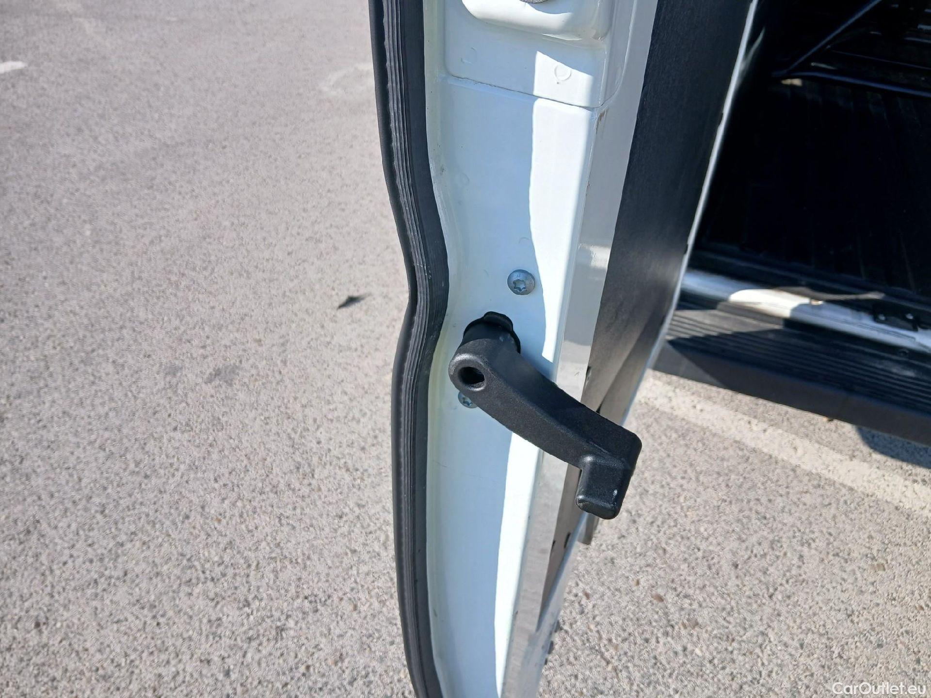  Peugeot  Boxer PEUGEOT  / 2014 / 4P / combi Combi 5/9 333 L2H2 BHDI 103kW(140CV) S&S #7