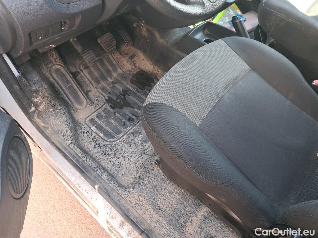  Renault  Kangoo RENAULT  Furgón/2013/3P/furgón derivado de turismo Profesional dCi 55 kW (75 CV) #37