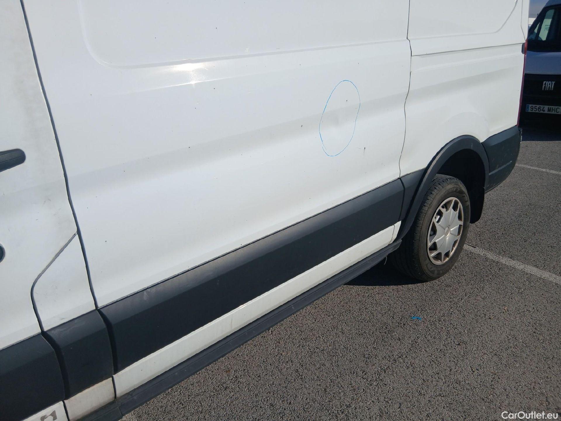  Ford  Transit FORD  / 2013 / 4P / furgón 310 96kW L2H2 Van Trend FWD #12