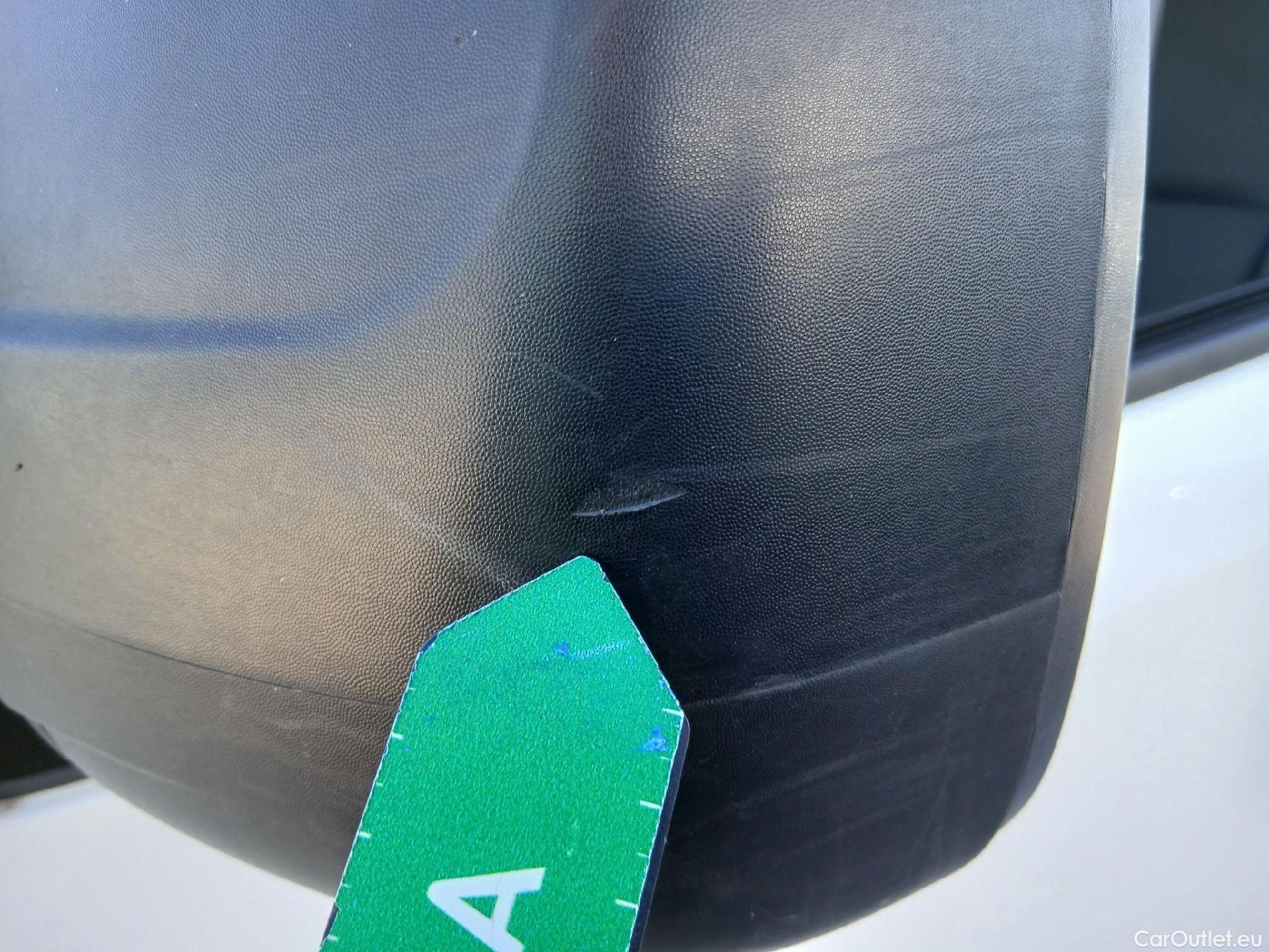  Renault  Trafic RENAULT  / 2019 / 4P / furgón Furgón 27 L1H1 Energy BluedCi 88 kW (AC) #13