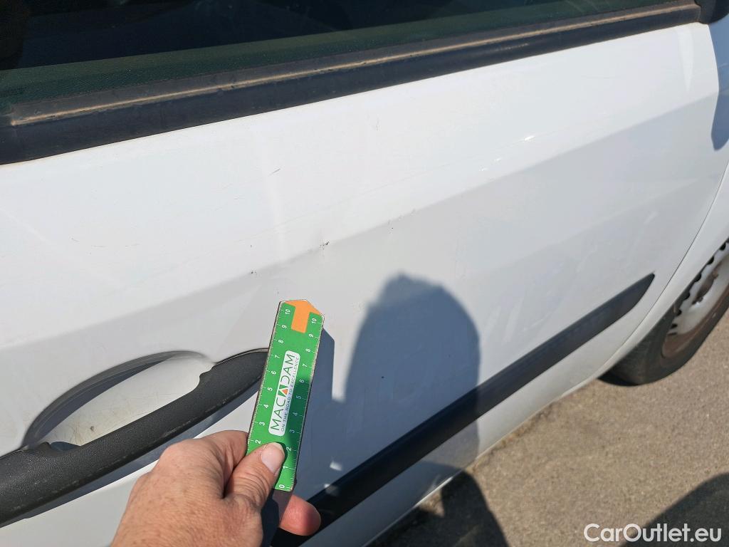  Renault  Kangoo RENAULT  Furgón/2013/3P/furgón derivado de turismo Profesional dCi 55 kW (75 CV) #18