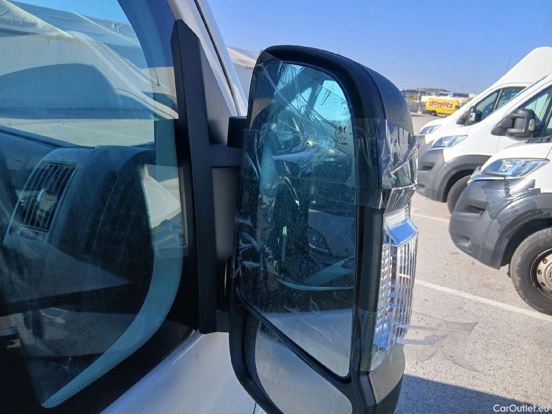  Peugeot  Boxer PEUGEOT  / 2014 / 4P / combi Combi 5/9 333 L2H2 BHDI 103kW(140CV) S&S #35