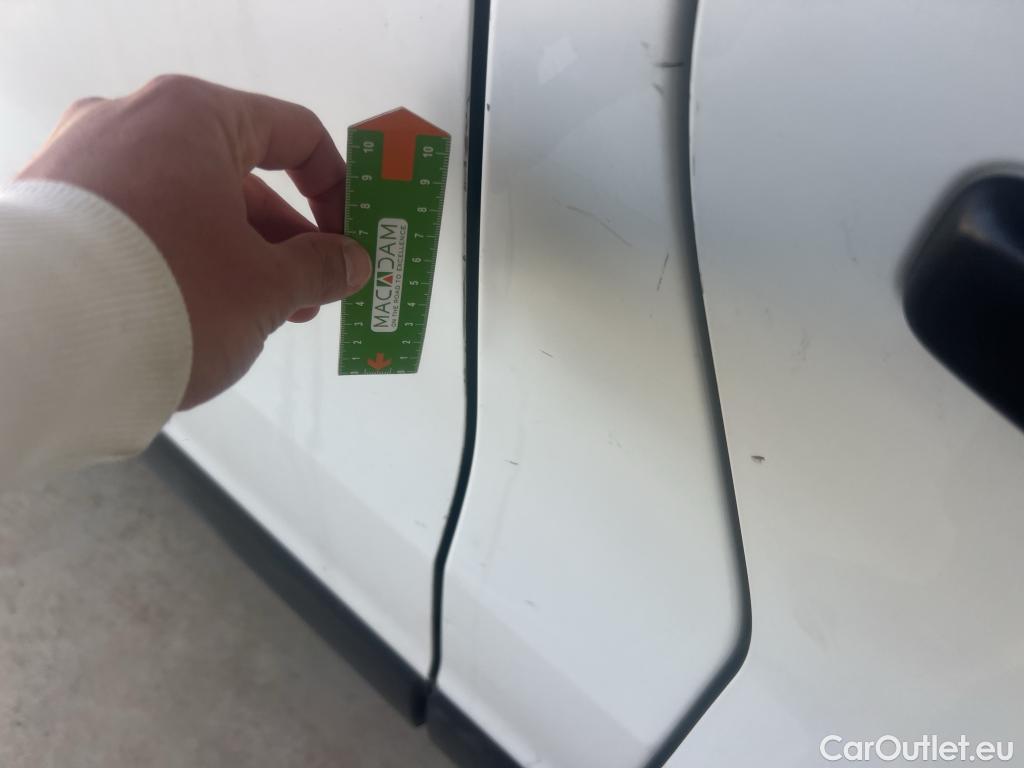  Renault  Trafic RENAULT  / 2021 / 4P / combi Mixto N1 5/6 Largo Energy Blue dCi 110kW #6