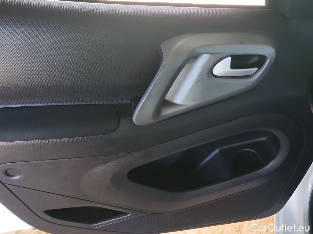  Citroen  Berlingo CITROEN  / 2015 / 4P / combi Multispace LIVE Edit.BlueHDi 74KW (100CV #9