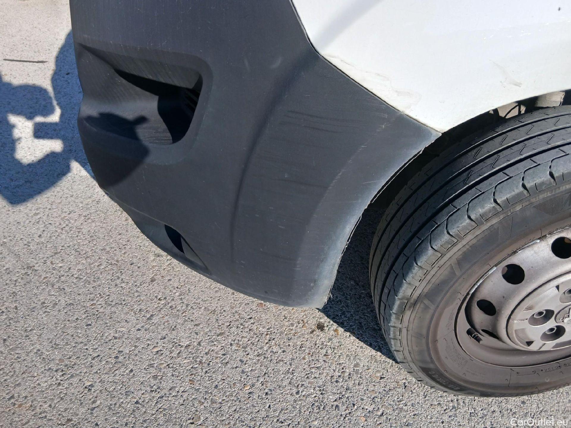  Peugeot  Boxer PEUGEOT  / 2014 / 4P / combi Combi 5/9 333 L2H2 BHDI 103kW(140CV) S&S #16