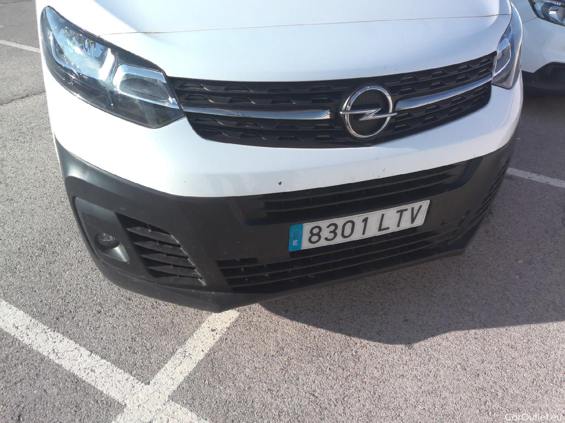  Opel  Vivaro OPEL  / 2019 / 4P / furgón  1.5 Diésel 74kW(100CV)M Std Exp #18