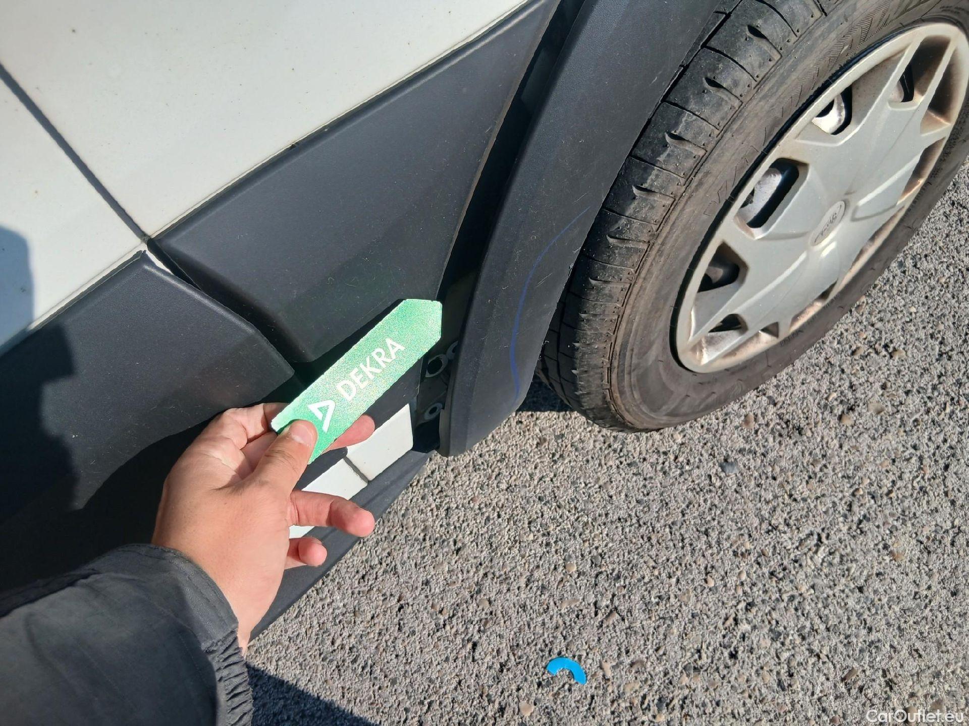  Ford  Transit FORD  / 2013 / 4P / furgón 310 96kW L2H2 Van Trend FWD #9