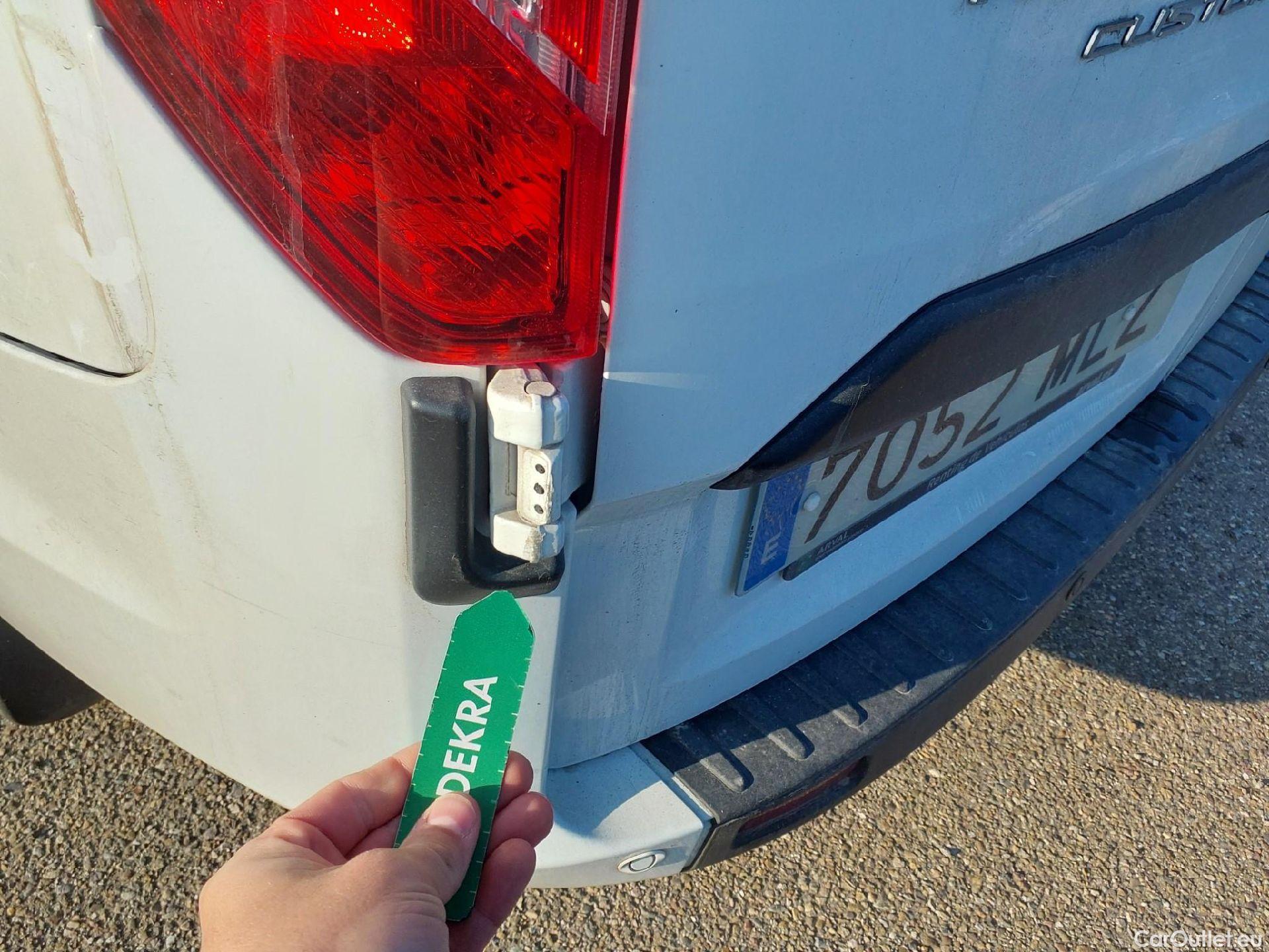  Ford  Transit  Custom Combi / Tourneo Custom 320 L1 Trend 2.0 Ecoblue 150CV MT6 E6d #3