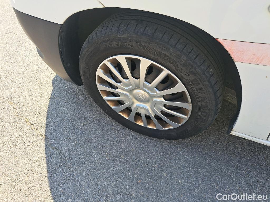  Toyota  Proace TOYOTA  City / 2020 / 4P / monovolumen 1.5D 75kW (100CV) GX L1 (monovolumen) #18