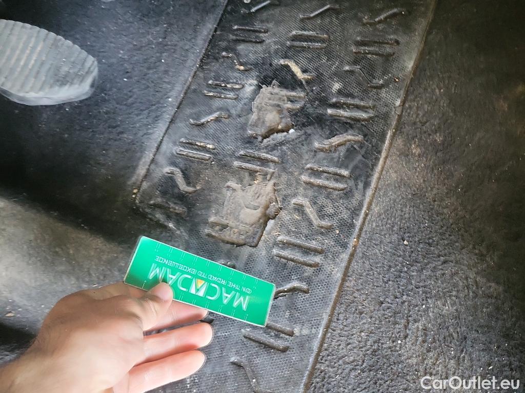  Citroen  Berlingo CITROEN  / 2015 / 4P / combi Multispace LIVE Edit.BlueHDi 74KW (100CV #4