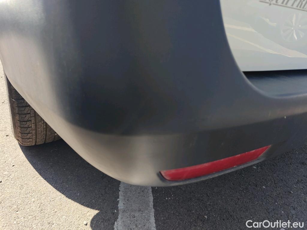  Mercedes  Vito MERCEDES-BENZ  / 2014 / 4P / furgón 111 CDI Larga #27