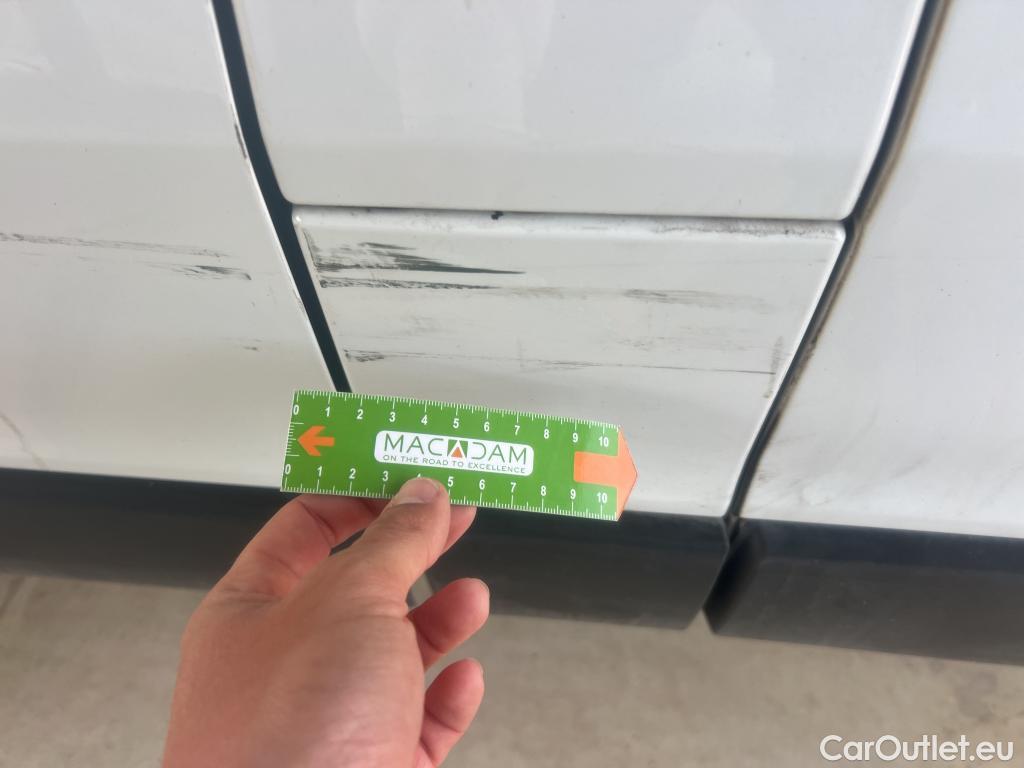  Renault  Trafic RENAULT  / 2021 / 4P / combi Mixto N1 5/6 Largo Energy Blue dCi 110kW #8