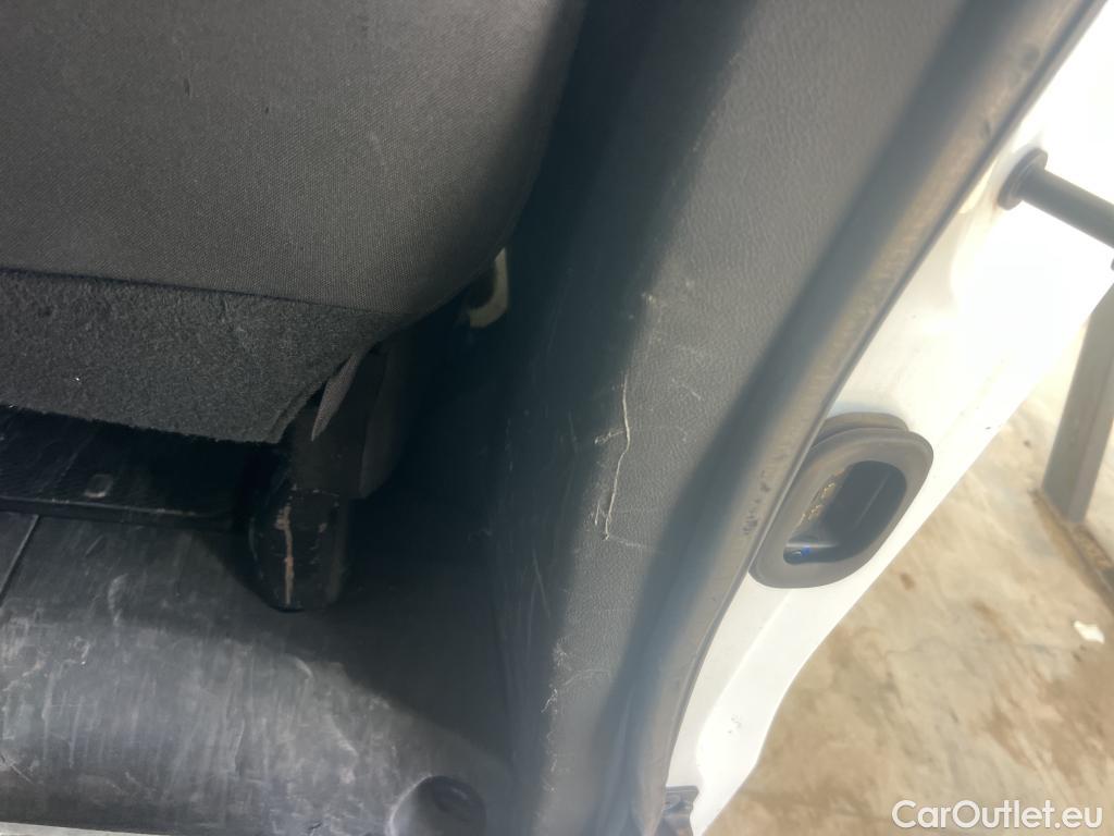  Renault  Trafic RENAULT  / 2021 / 4P / combi Mixto N1 5/6 Largo Energy Blue dCi 110kW #23