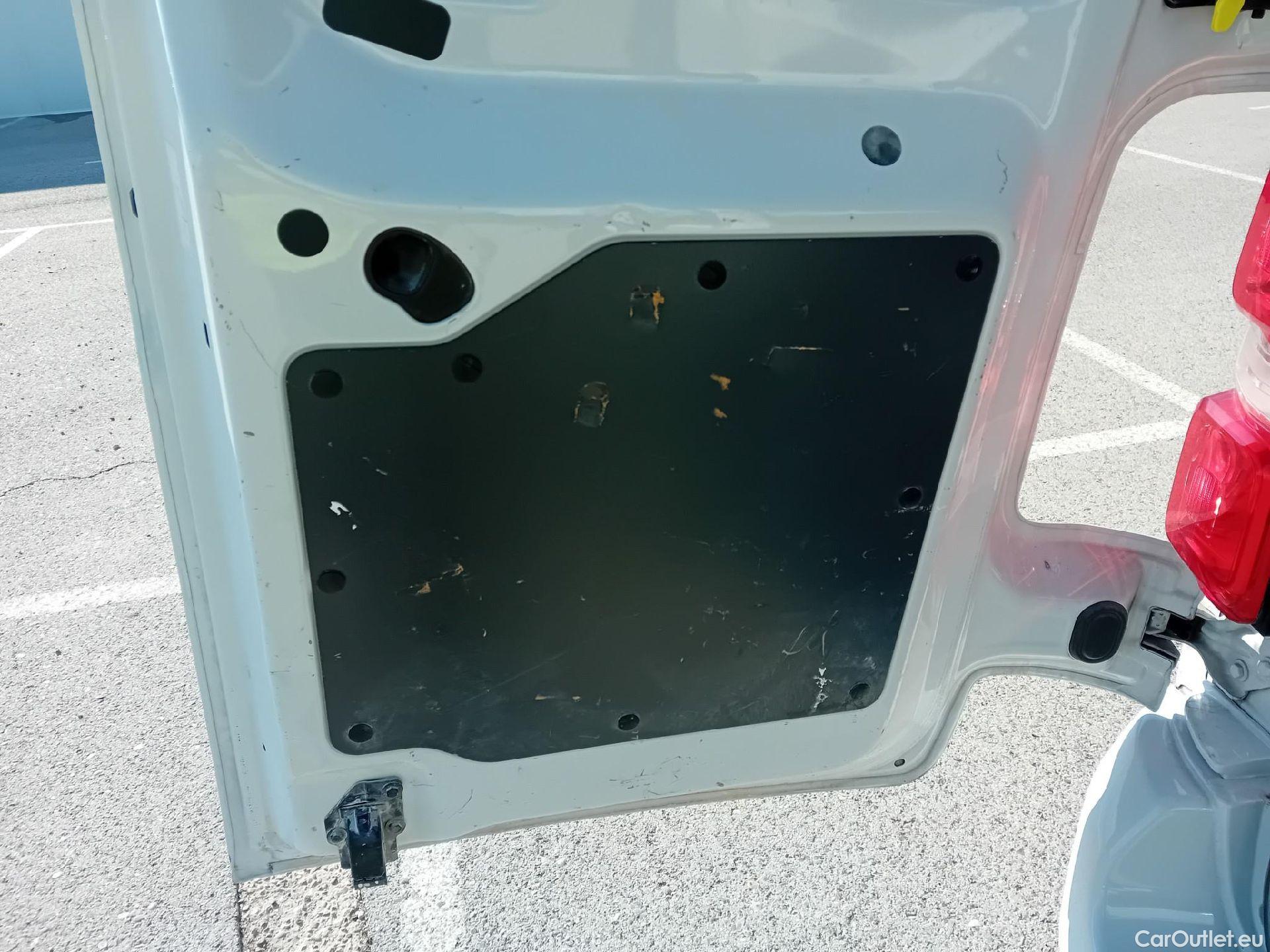  Fiat  Scudo FIAT  / 2021 / 4P / furgón Furgón L2 120cv MT6 Business #2