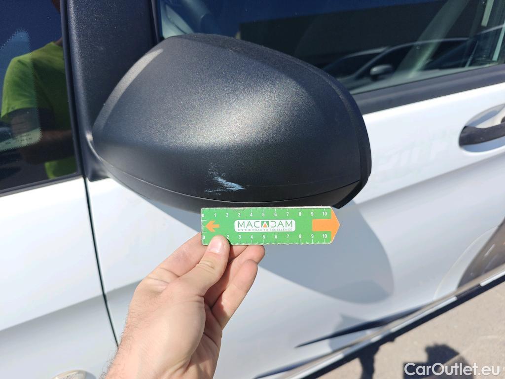  Mercedes  Vito MERCEDES-BENZ  / 2014 / 4P / furgón 111 CDI Larga #40