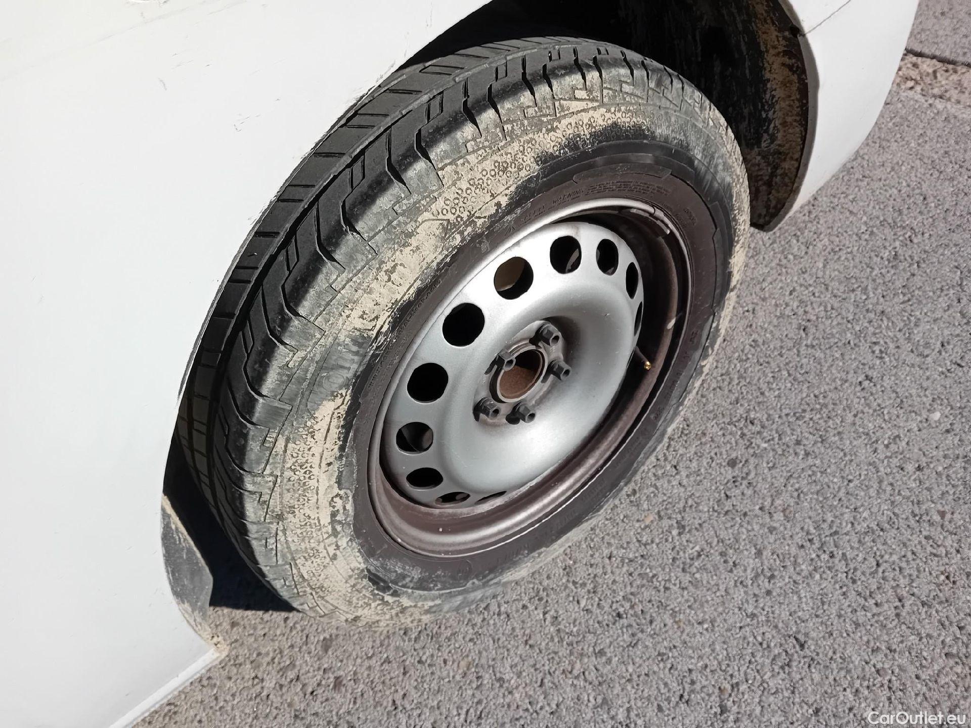  Fiat  Scudo FIAT  / 2021 / 4P / furgón Furgón L2 120cv MT6 Business #17