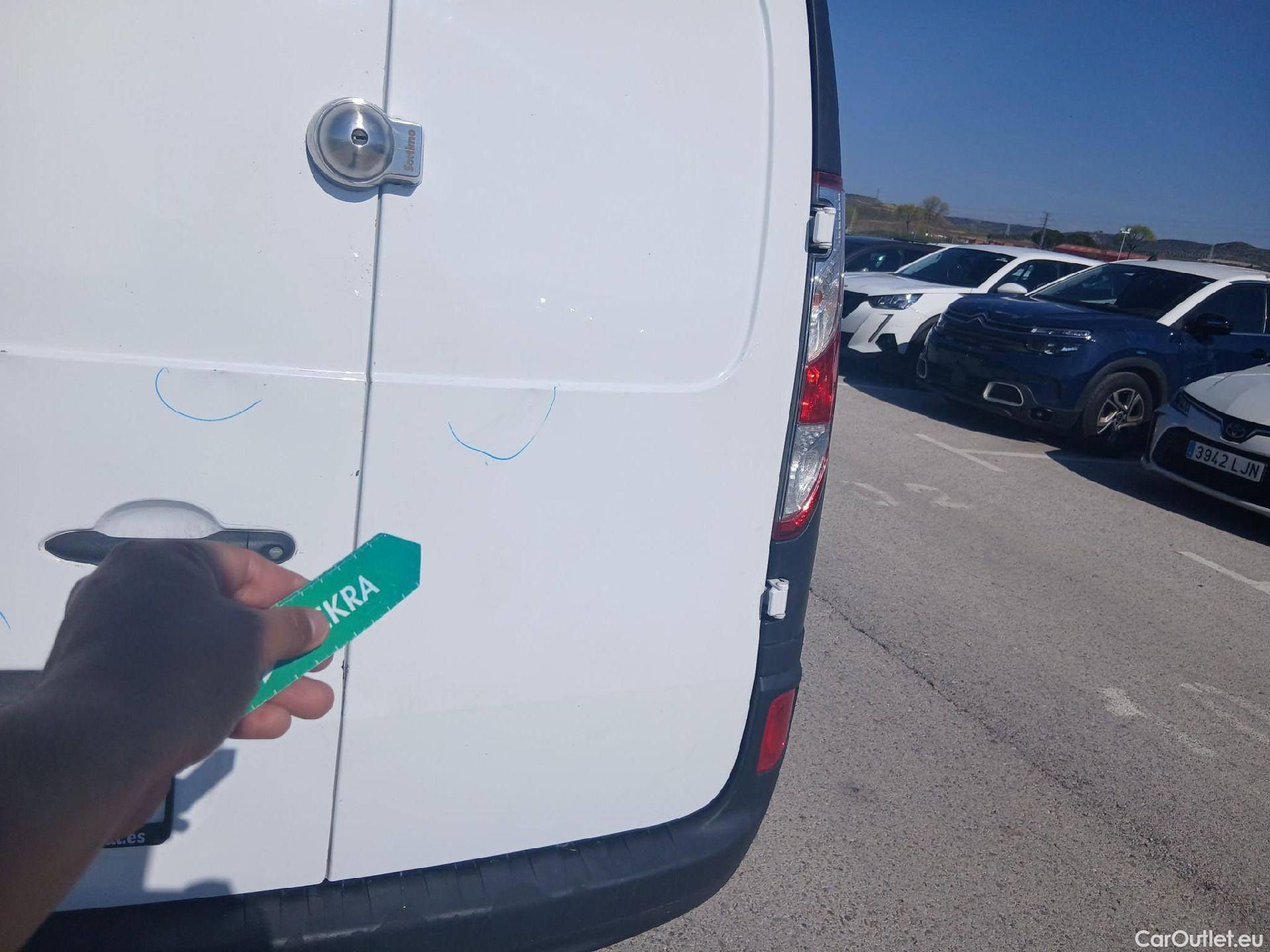  Renault  Kangoo RENAULT  Furgón/2013/3P/furgón derivado de turismo Profesional dCi 55 kW (75 CV) #32