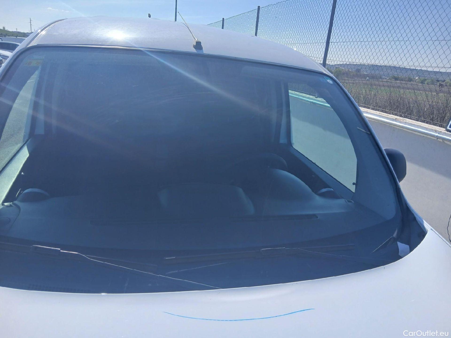  Renault  Kangoo RENAULT  Furgón/2013/3P/furgón derivado de turismo Profesional dCi 55 kW (75 CV) #19