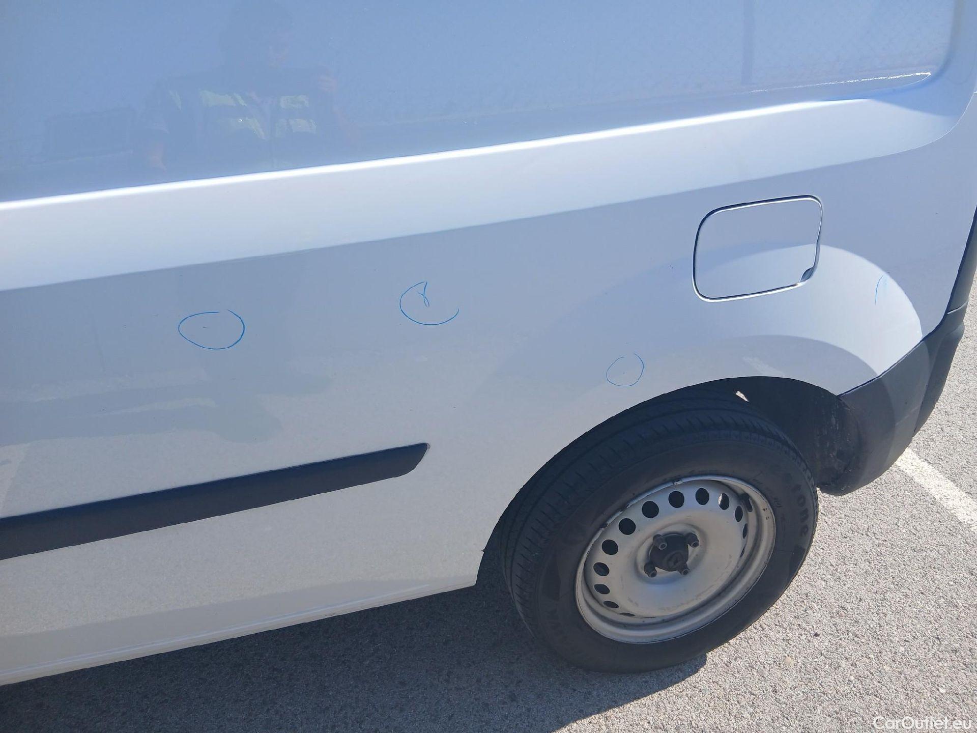  Renault  Kangoo RENAULT  Furgón/2013/3P/furgón derivado de turismo Profesional dCi 55 kW (75 CV) #23