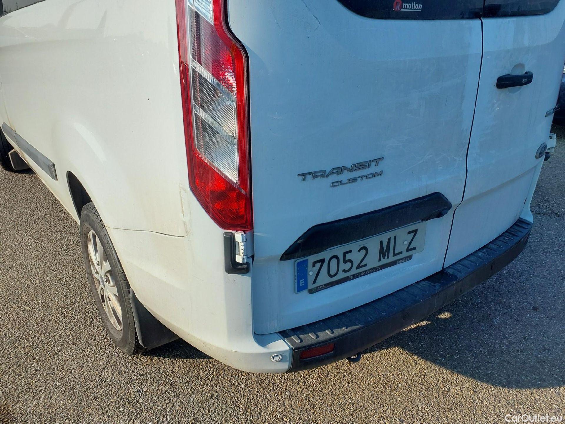  Ford  Transit  Custom Combi / Tourneo Custom 320 L1 Trend 2.0 Ecoblue 150CV MT6 E6d #4