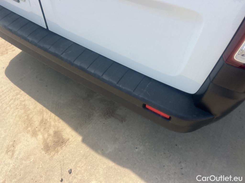  Renault  Trafic RENAULT  / 2021 / 4P / combi Mixto N1 5/6 Largo Energy Blue dCi 110kW #18