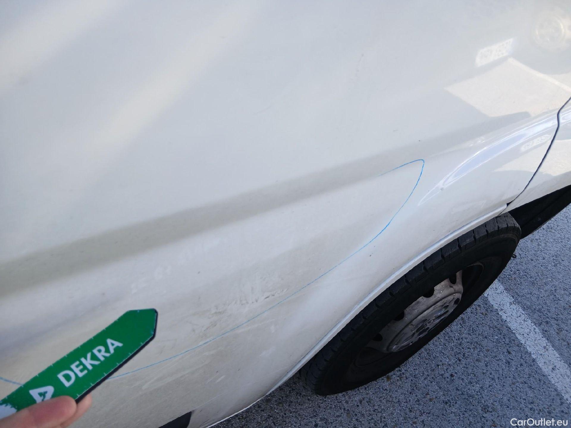  Peugeot  Boxer PEUGEOT  / 2014 / 4P / combi Combi 5/9 333 L2H2 BHDI 103kW(140CV) S&S #32