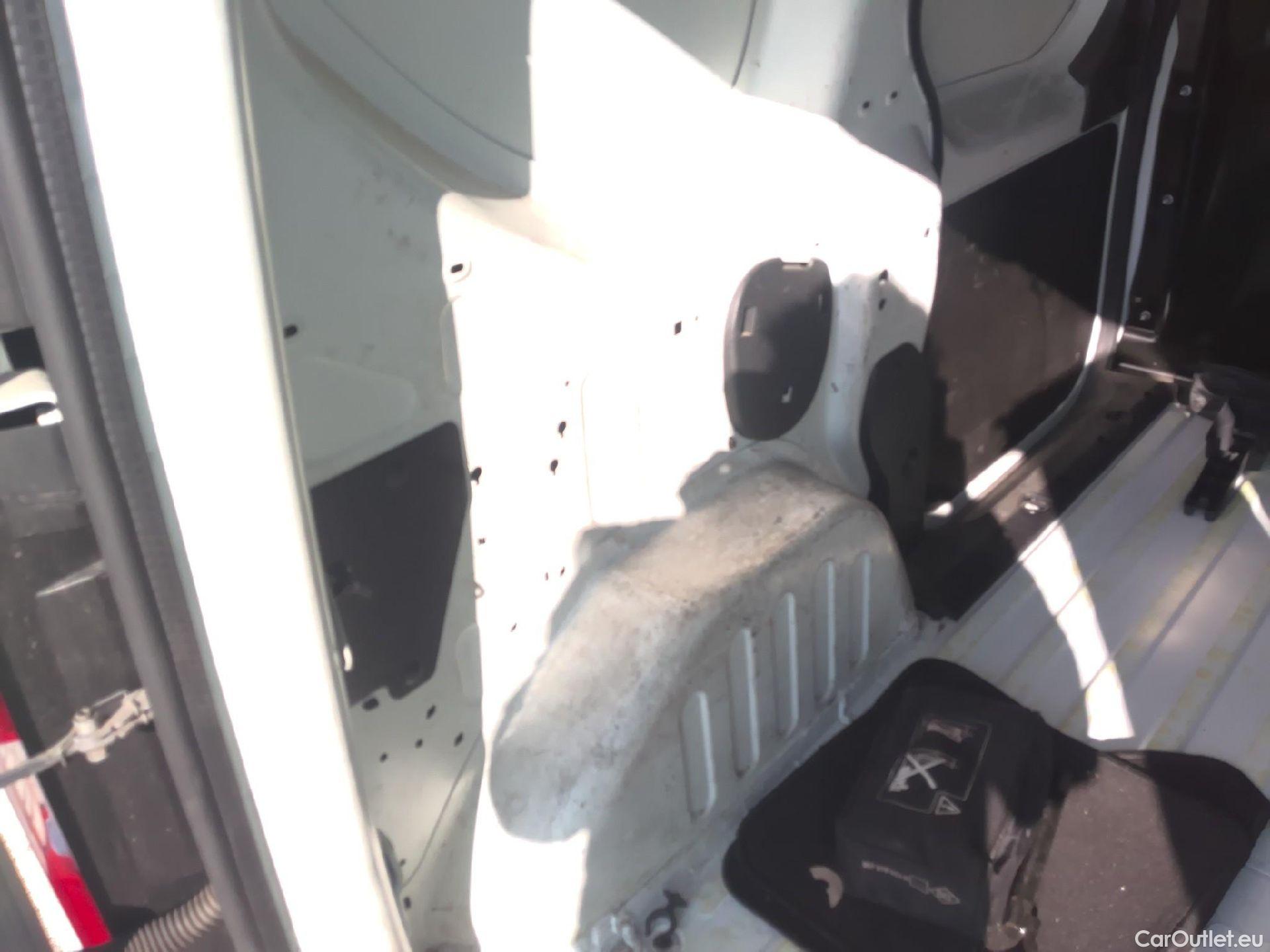  Dacia  Dokker  Express Essential 1.6 SCe 110CV MT5 E6 #6