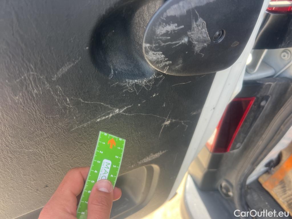  Renault  Trafic RENAULT  / 2021 / 4P / combi Mixto N1 5/6 Largo Energy Blue dCi 110kW #22