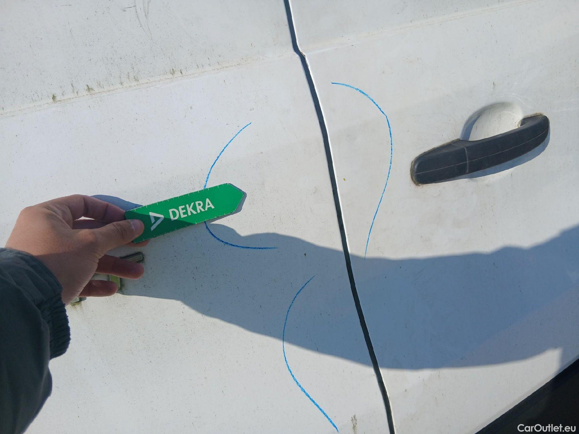  Ford  Transit FORD  / 2013 / 4P / furgón 310 96kW L2H2 Van Trend FWD #14