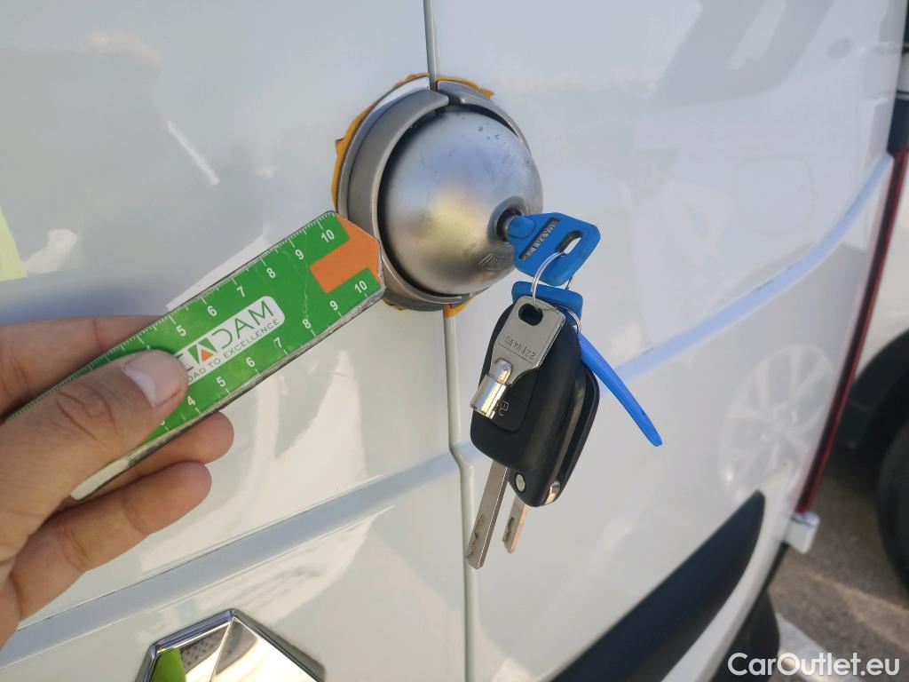  Renault  EXPRESS RENAULT  / 2021 / 4P / furgón derivado de turismo Confort 1.5 Blue dCi 55 kW (75 cv) #27