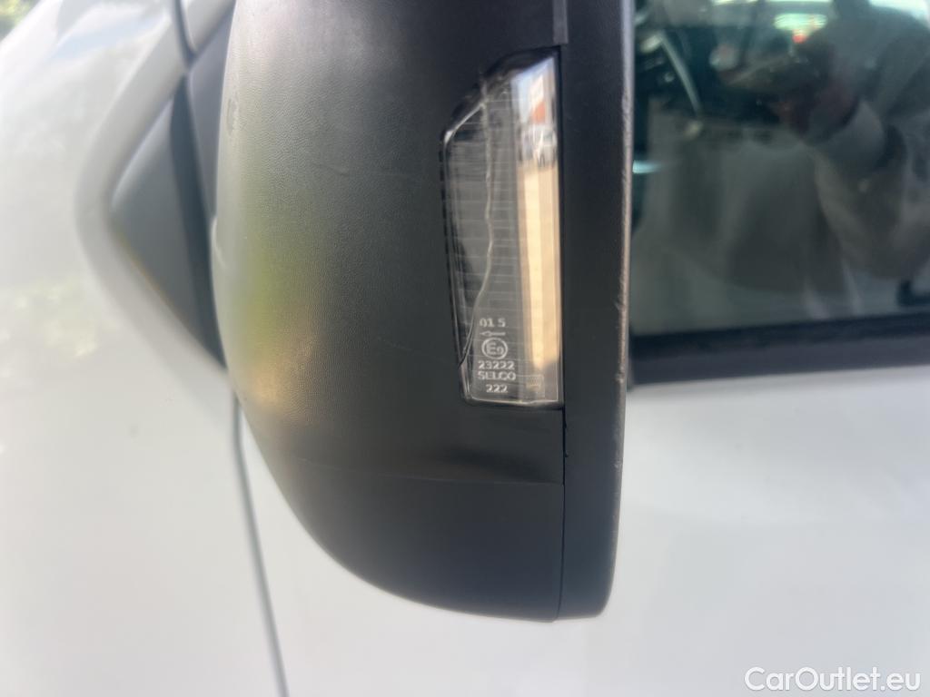  Renault  Trafic RENAULT  / 2021 / 4P / combi Mixto N1 5/6 Largo Energy Blue dCi 110kW #28