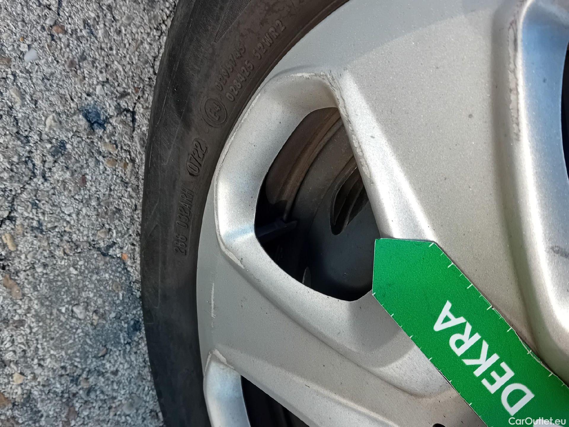  Ford  Transit FORD  Courier/2014/4P/furgón der.turis Van 1.5 TDCi 56kW Trend #33