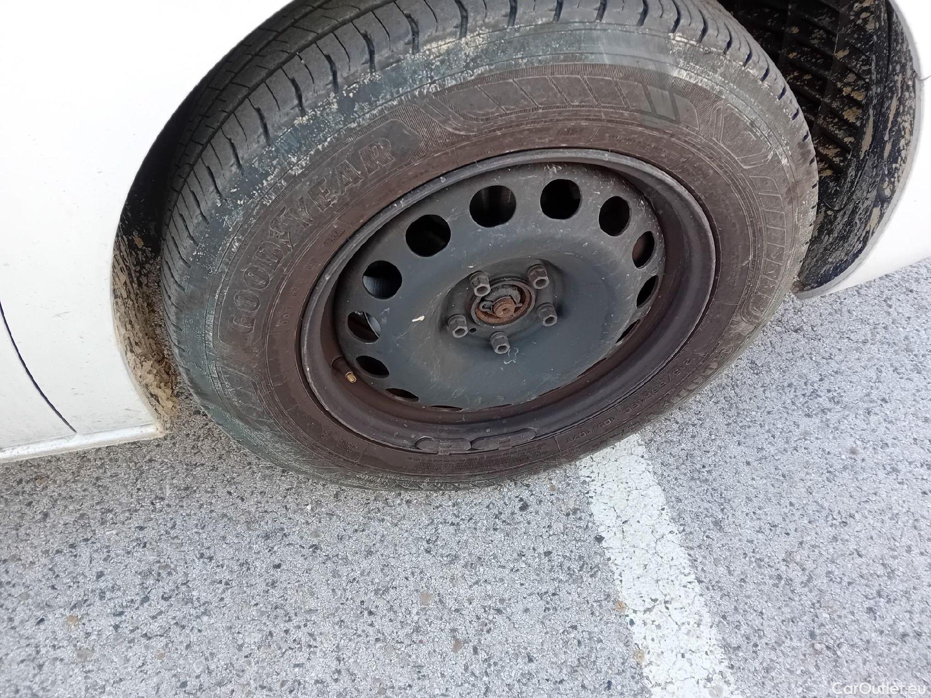  Fiat  Scudo FIAT  / 2021 / 4P / furgón Furgón L2 120cv MT6 Business #21